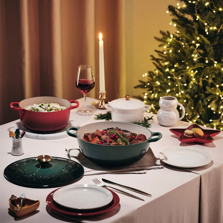 [르크루제] '빨강&머랭' 컬러 & 크리스마스 홀리 프로모션